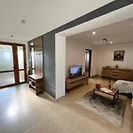 Younique Apartament Brasov Booking