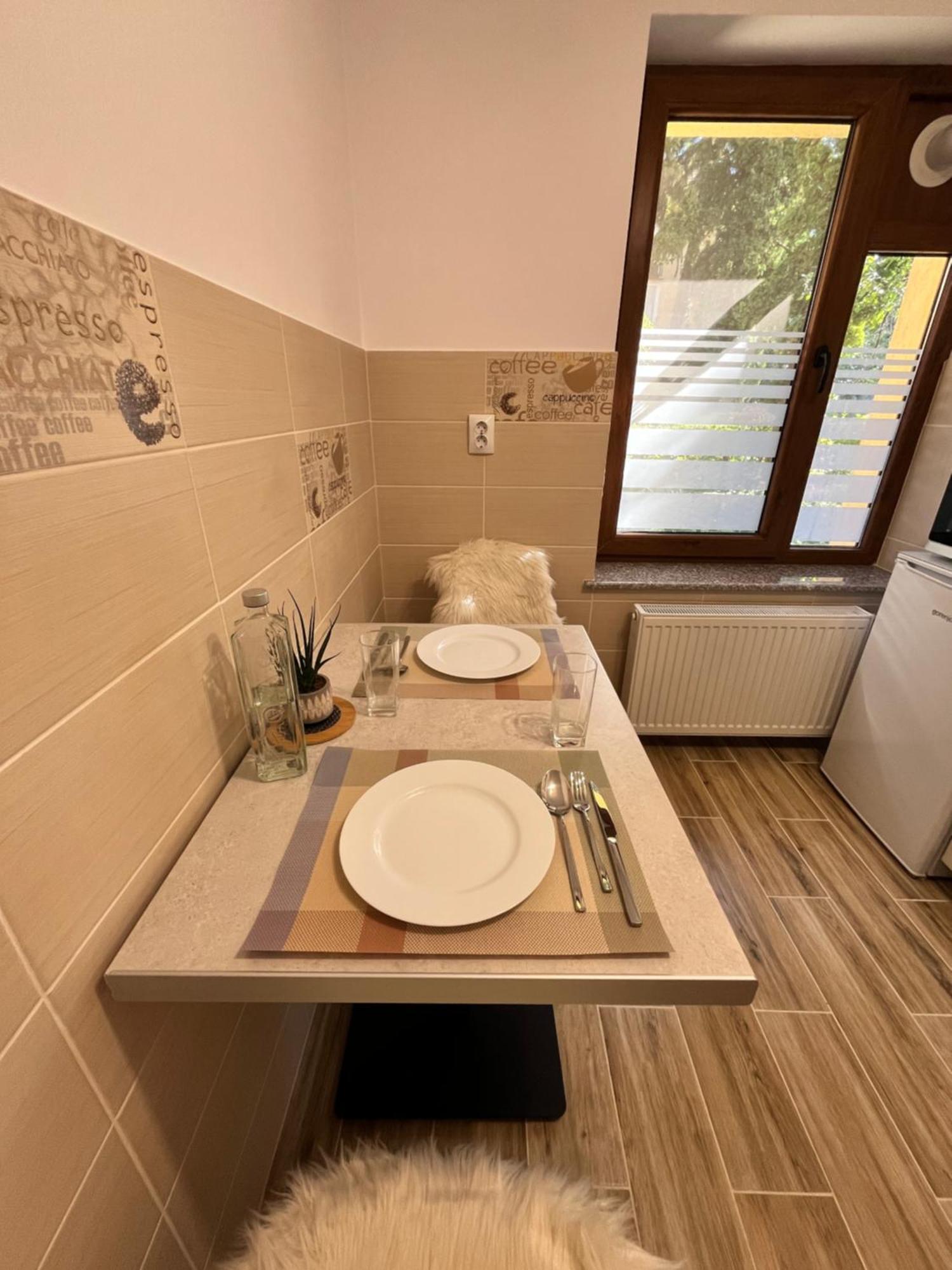 Younique Apartament Booking Apartament